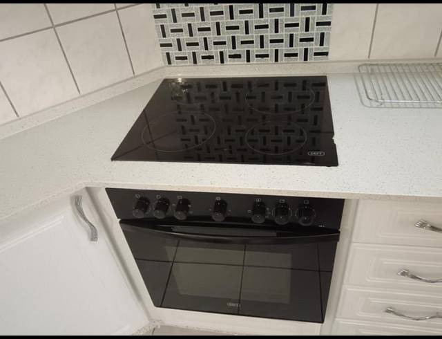 2 BEDROOM APARTMENT FOR SALE IN UVONGO BEACH